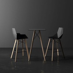 Table à manger Vondom Faz Wood plateau carré blanc et pieds chêne naturel