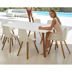 Table Vondom Faz Wood Plateau 200x90 Noir et Pieds Chêne Naturel