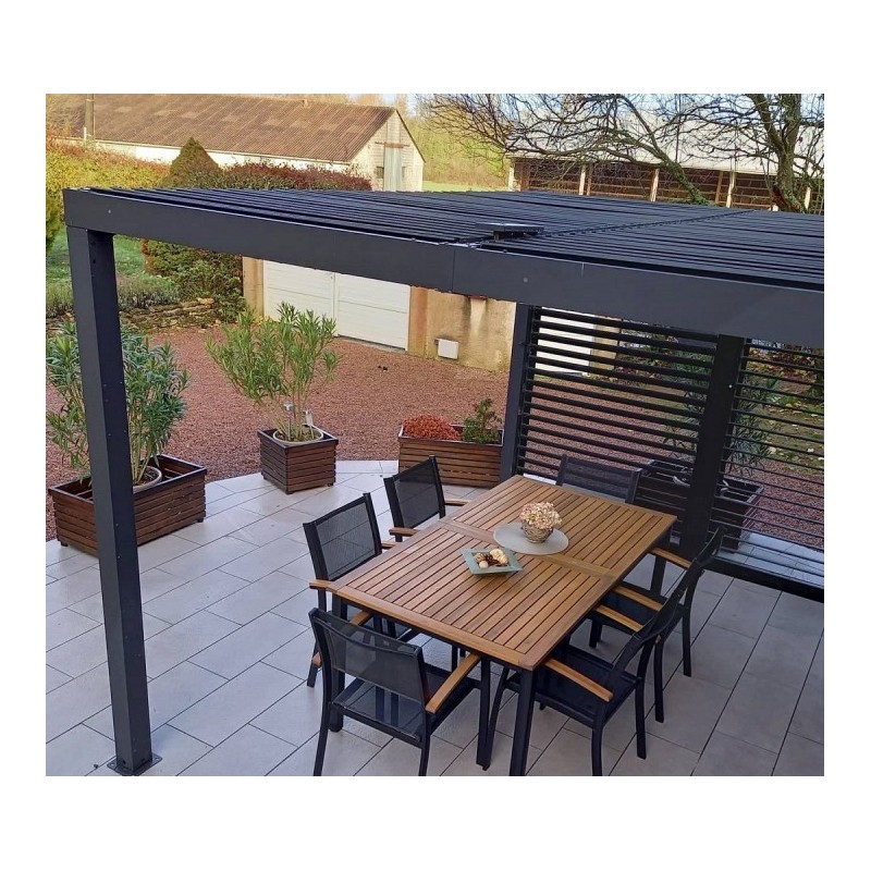 Pérgola bioclimática Habrita 10,8 m2 con ventilaciones móviles de aluminio lateral 3,6