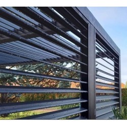 Pérgola bioclimática Habrita 10,8 m2 con ventilaciones móviles de aluminio lateral 3,6