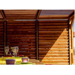 Pérgola de madera Habrita 614x341 con ventosas móviles en techo y 2 lados