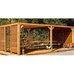 Pérgola de madera Habrita 614x341 con ventosas móviles en techo y 2 lados