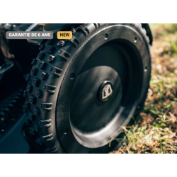 NextTech LX6 4WD 6000m2 Mähroboter mit Akku