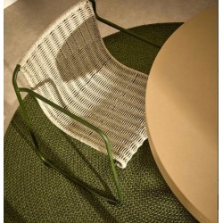 Silla Arvin Swirl en tejido chenilla beige y patas de madera de roble VeryForma